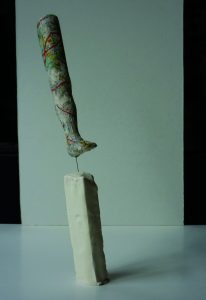 Plâtre et papier / 29.7 cm / 2014